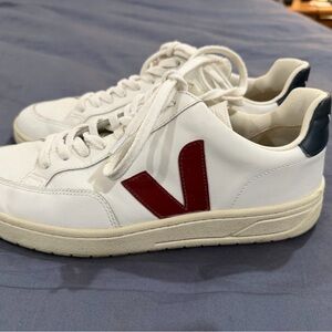 Veja V-12 Shoes - Men